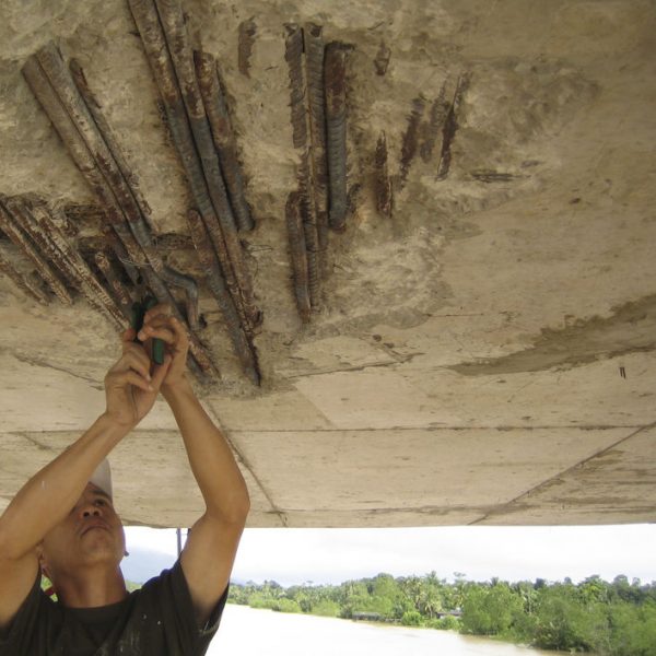 ملات اپوکسی 1 ملات اپوکسی جهت تعمیرات KARIZ EPOXIVE P-100