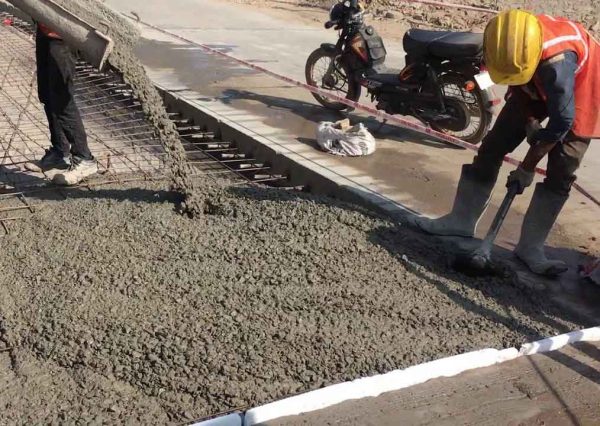 12 افزودنی فوق روان کننده و کاهنده آب بتن SUPER FLOW 360