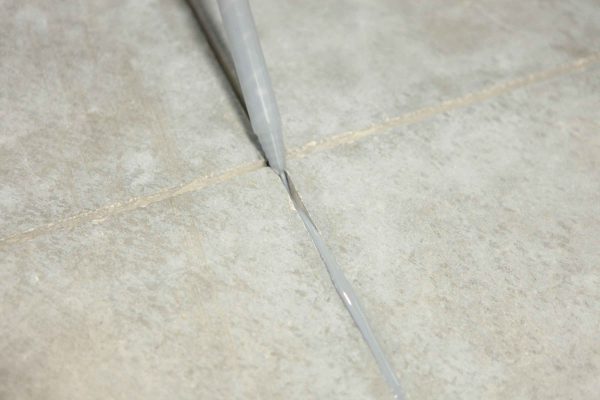 درزگیر-پایه-سیلیکونی درزگیر پایه سیلیکونی KARIZ TEKASEIL 300